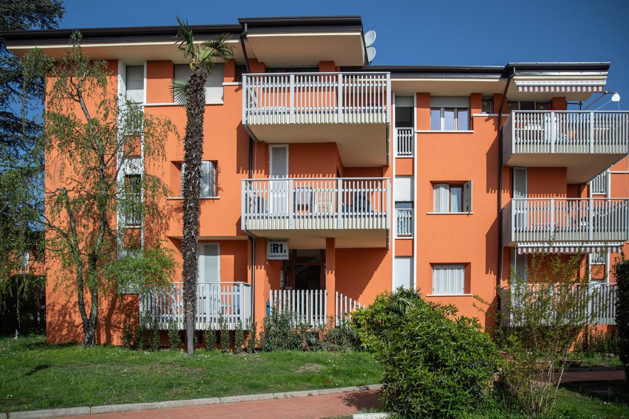Prestige Garda Home - Ai Cappuccini بسكييرا ديل غاردا المظهر الخارجي الصورة