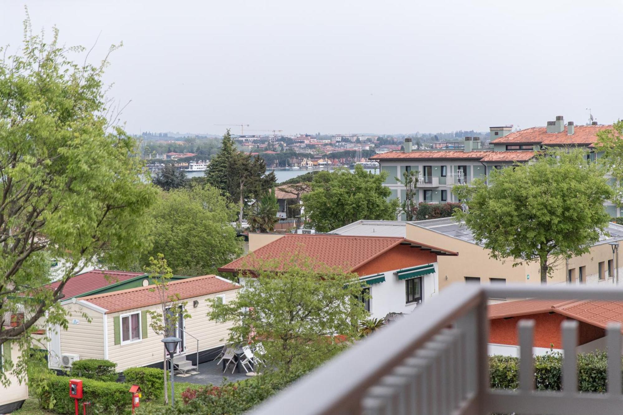 Prestige Garda Home - Ai Cappuccini بسكييرا ديل غاردا المظهر الخارجي الصورة