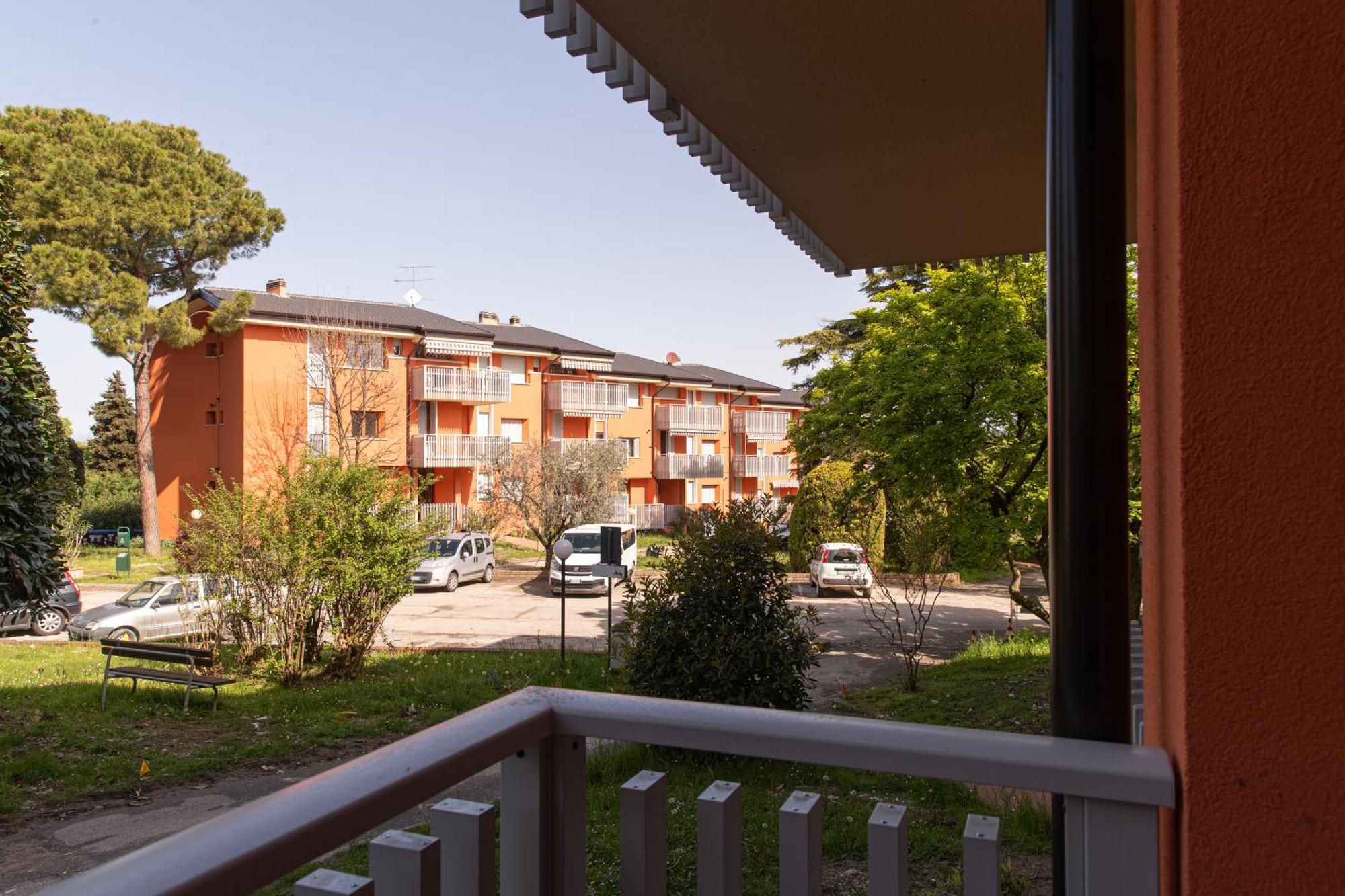 Prestige Garda Home - Ai Cappuccini بسكييرا ديل غاردا المظهر الخارجي الصورة