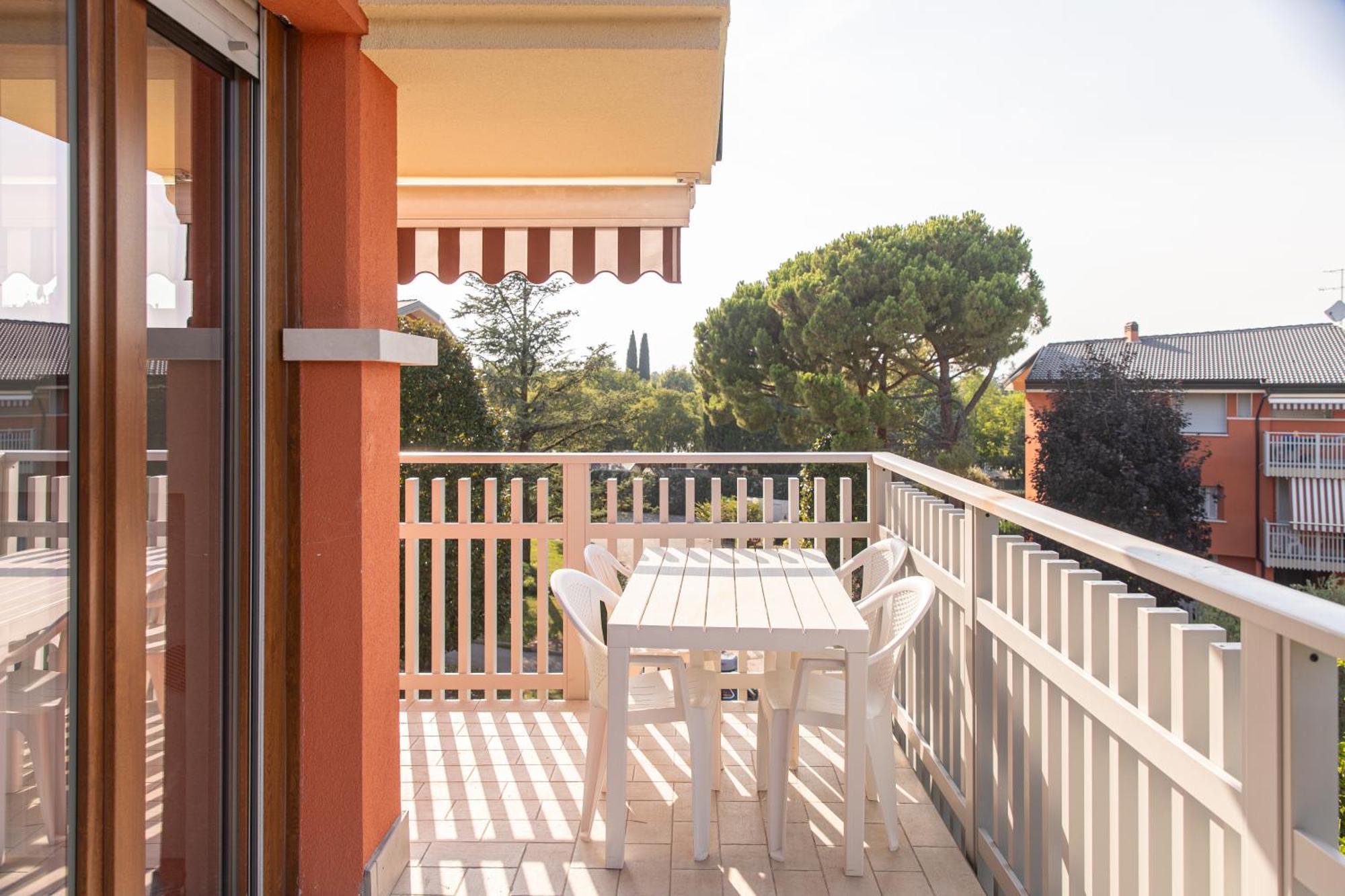 Prestige Garda Home - Ai Cappuccini بسكييرا ديل غاردا المظهر الخارجي الصورة